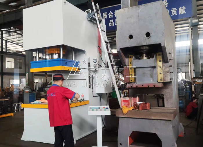 400噸單臂液壓機(jī)-400單柱校直壓裝油壓機(jī)